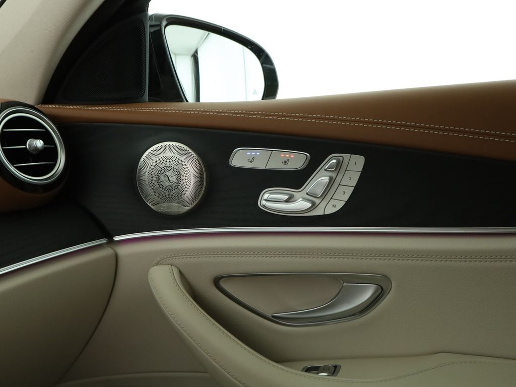Mercedes-Benz E 300 2021