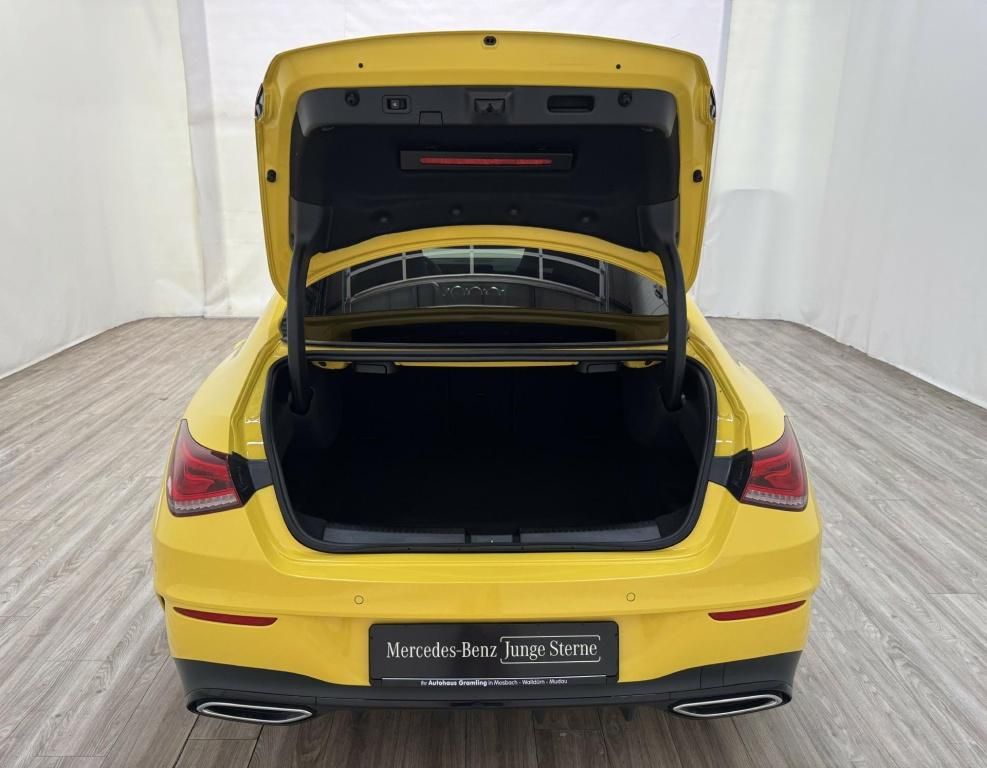 Mercedes-Benz CLA 200 2023