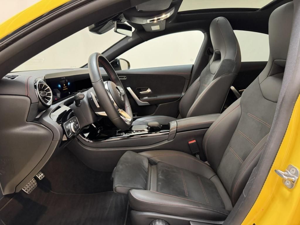 Mercedes-Benz CLA 200 2023