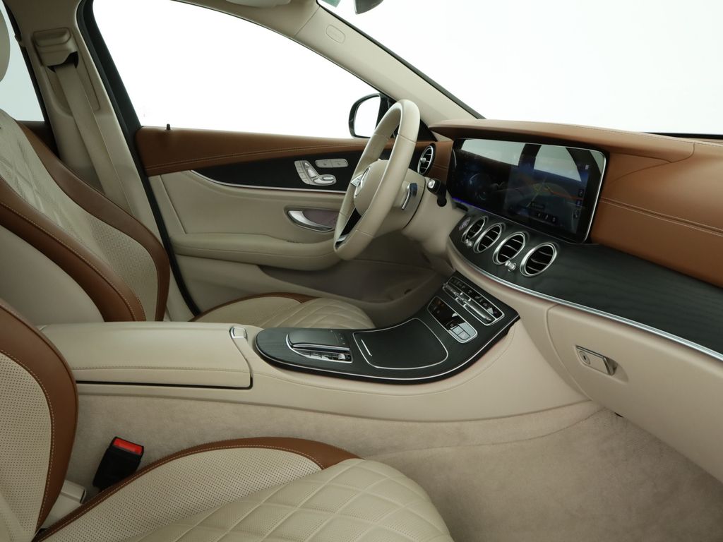 Mercedes-Benz E 300 2021