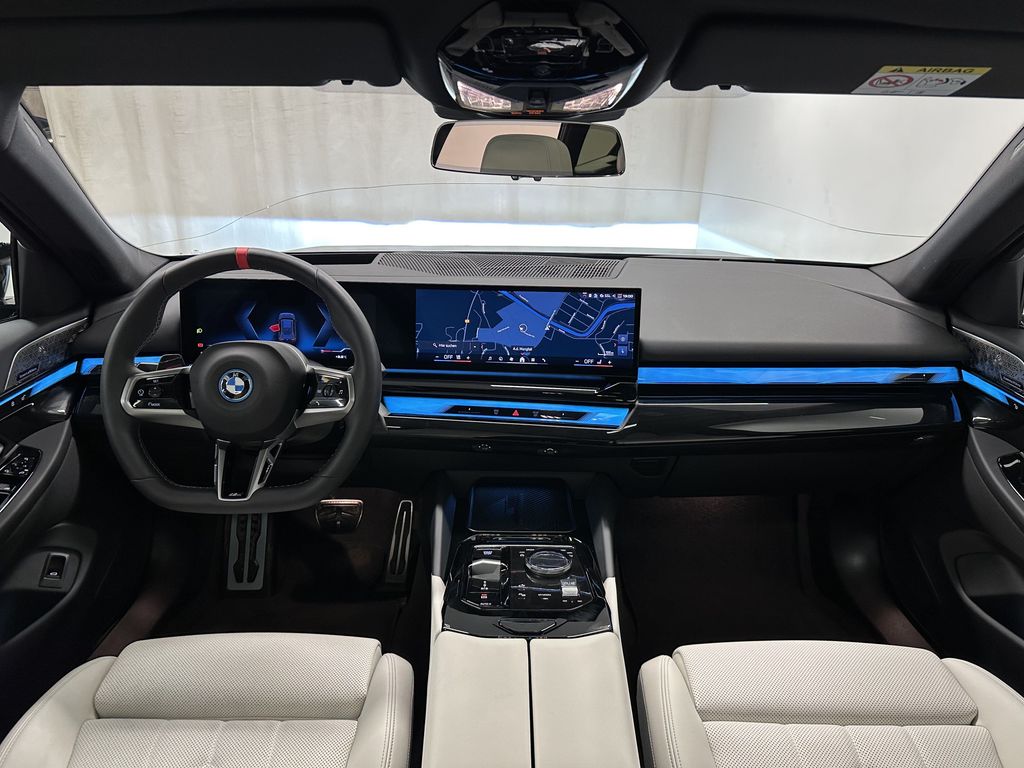 BMW i5 2025