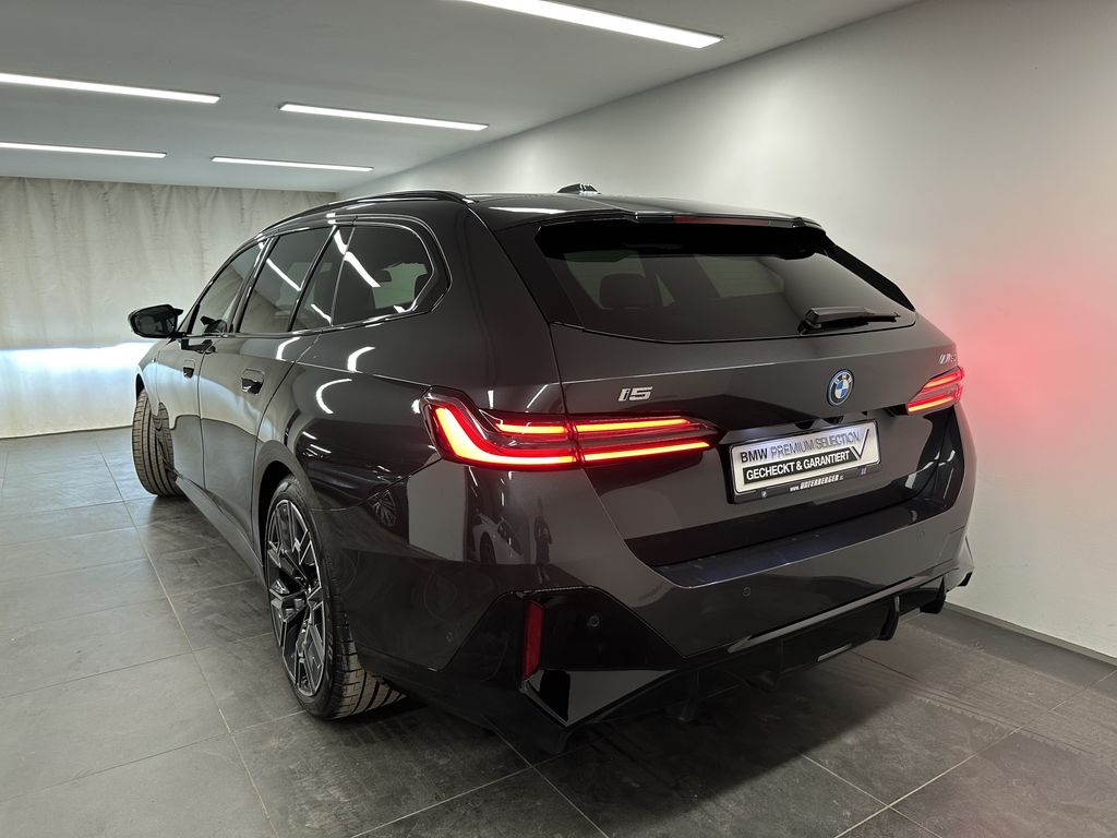 BMW i5 2025