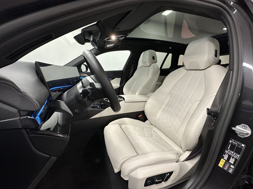 BMW i5 2025