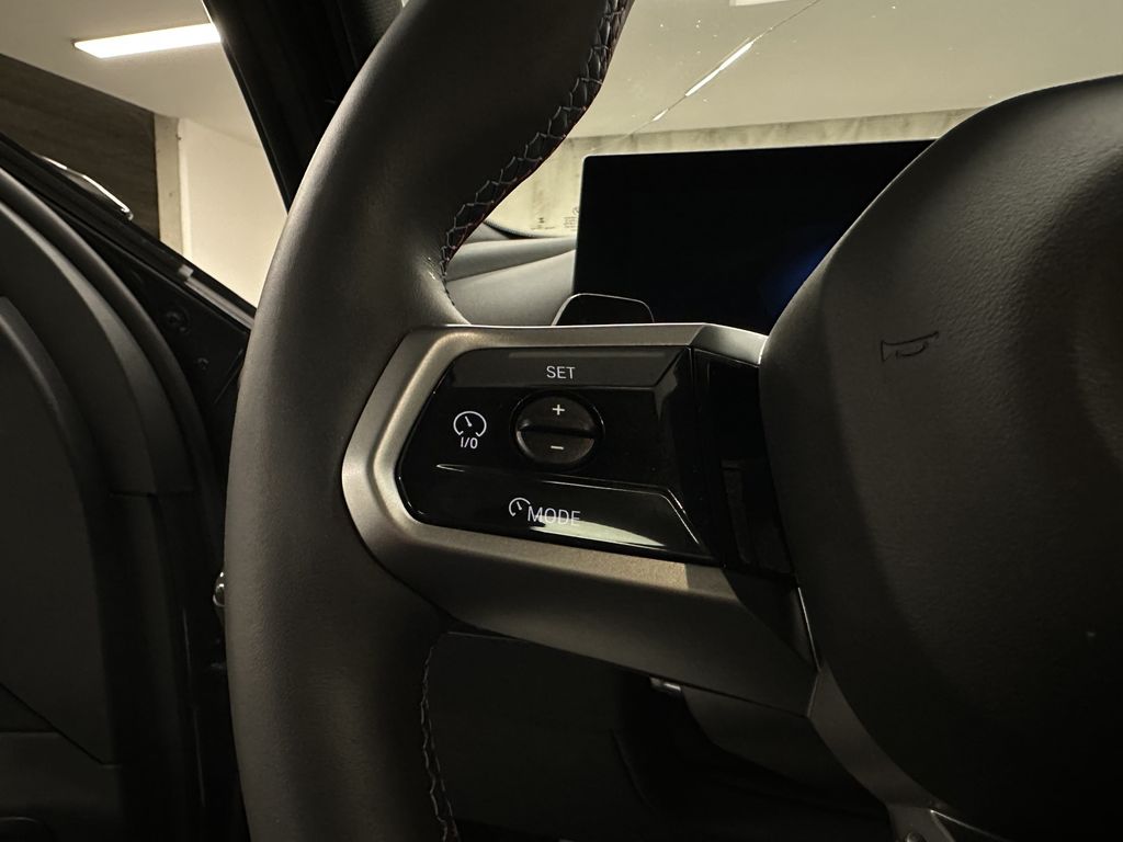 BMW i5 2025