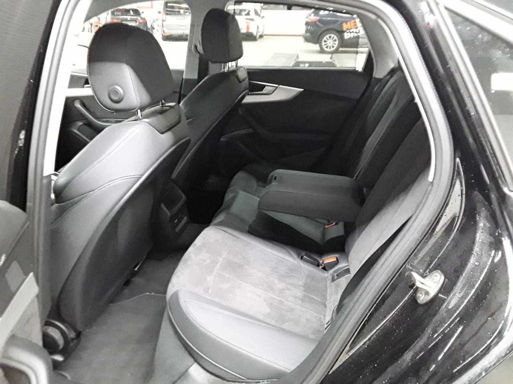 Audi A4 2021