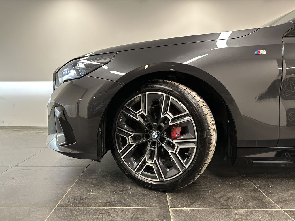 BMW i5 2025
