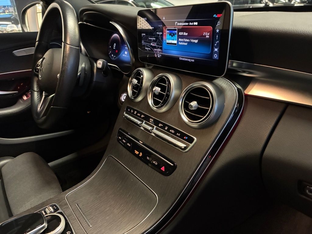 Mercedes-Benz C 300 2021