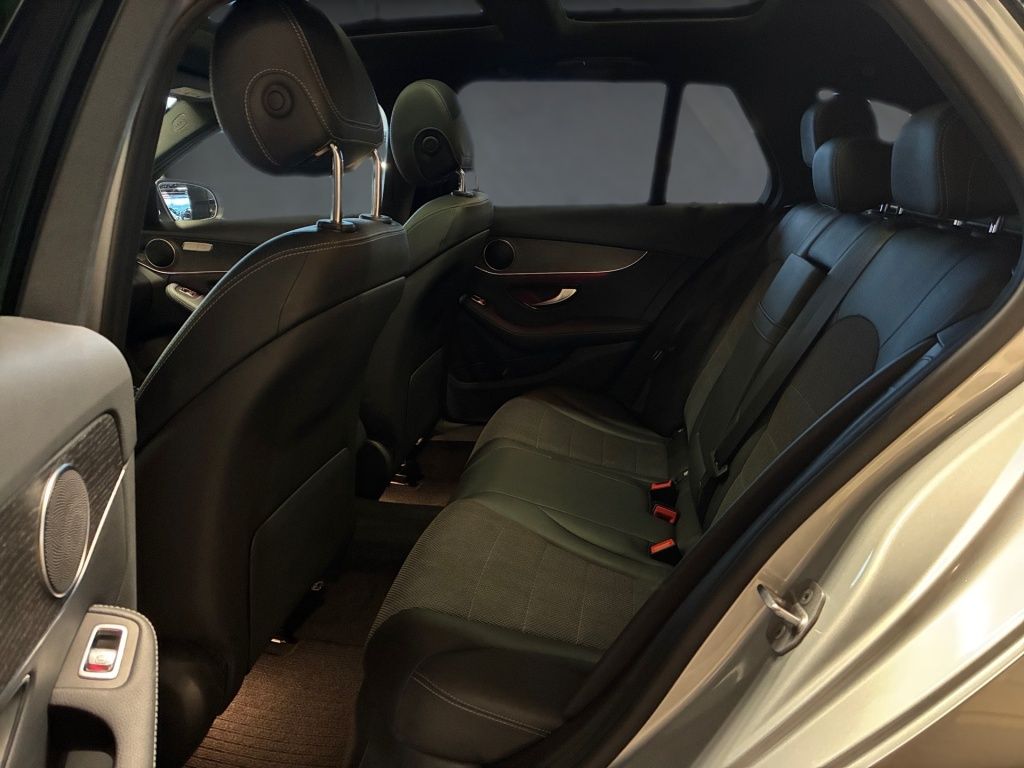 Mercedes-Benz C 300 2021