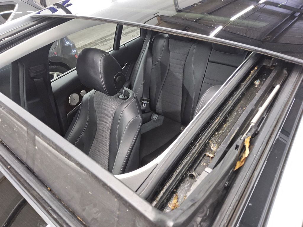 Mercedes-Benz E 300 2022