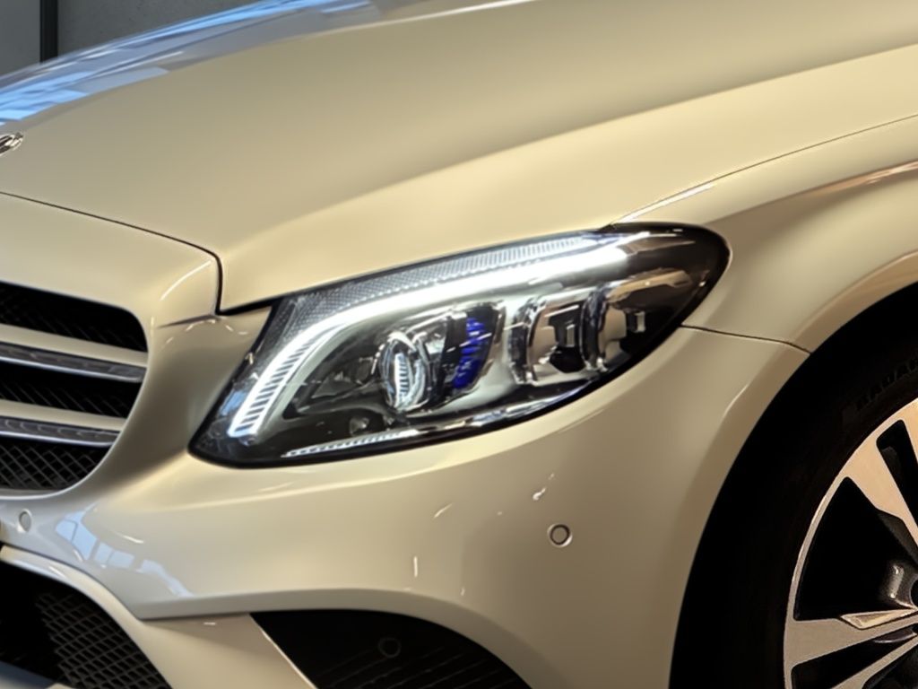 Mercedes-Benz C 300 2021