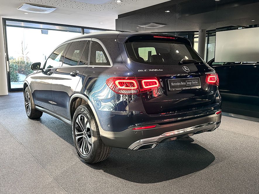 Mercedes-Benz GLC 300 2021