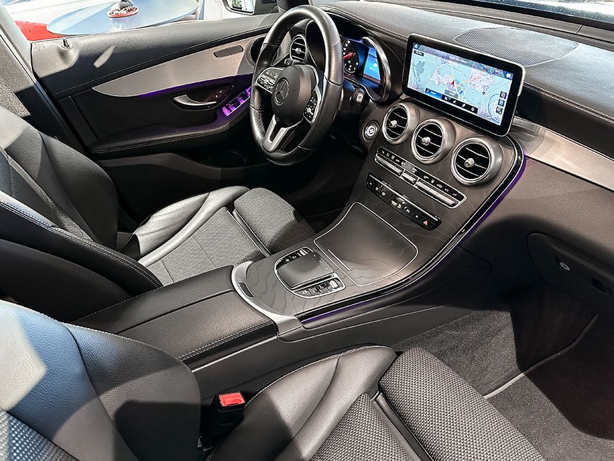 Mercedes-Benz GLC 300 2021