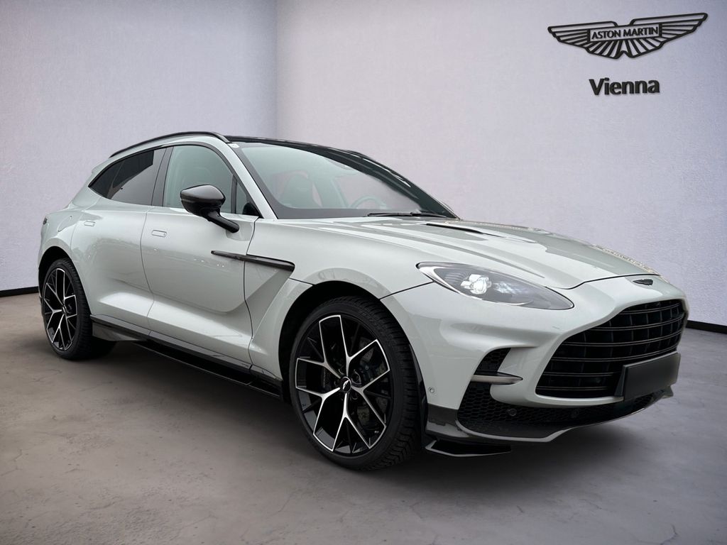 Aston Martin DBX 2024