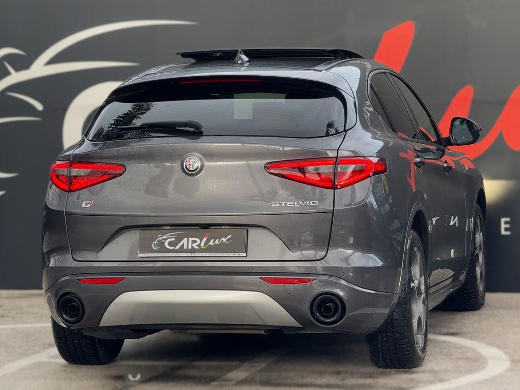 Alfa Romeo Stelvio 2022