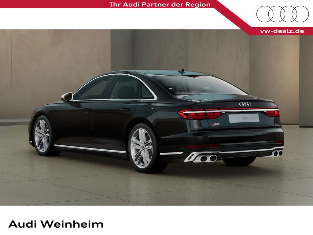 Audi S8