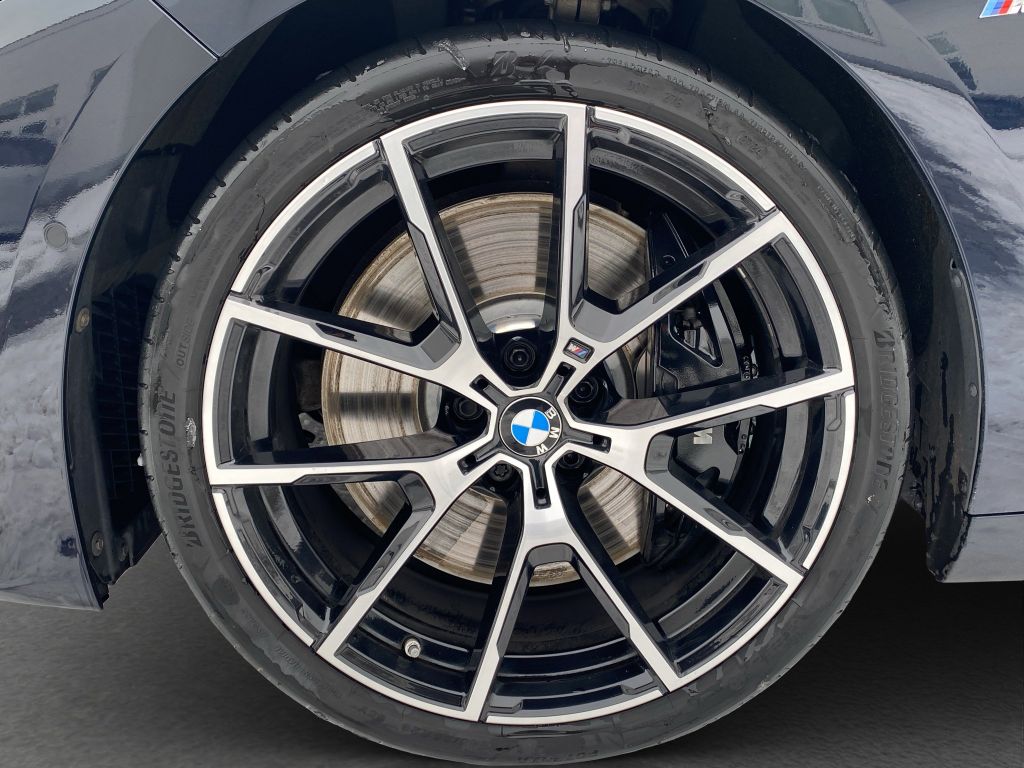 BMW M850 2022