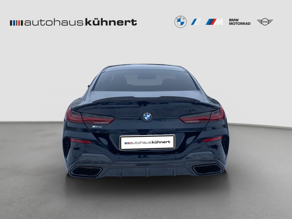 BMW M850 2022