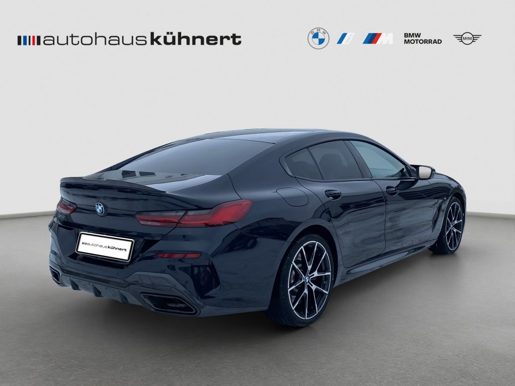 BMW M850 2022