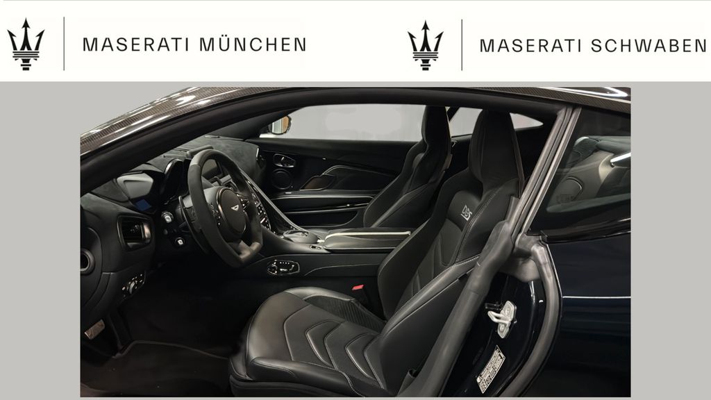 Aston Martin DBS 2025