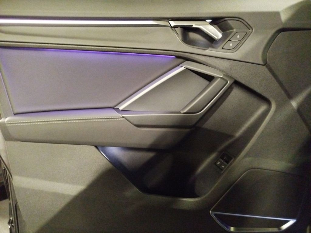 Audi Q3 2021