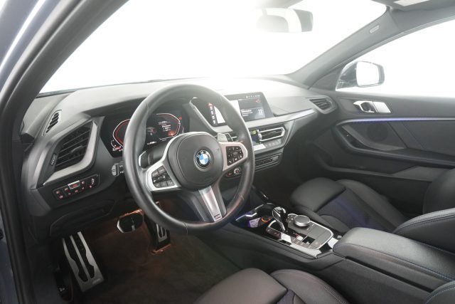 BMW 120 2022