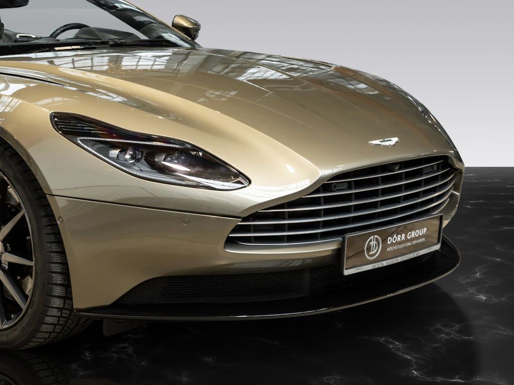 Aston Martin DB11 2018