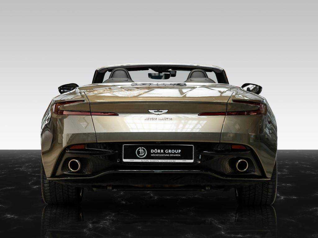 Aston Martin DB11 2018