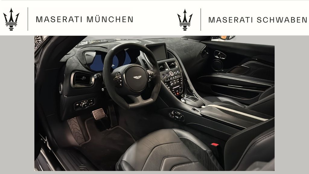 Aston Martin DBS 2025