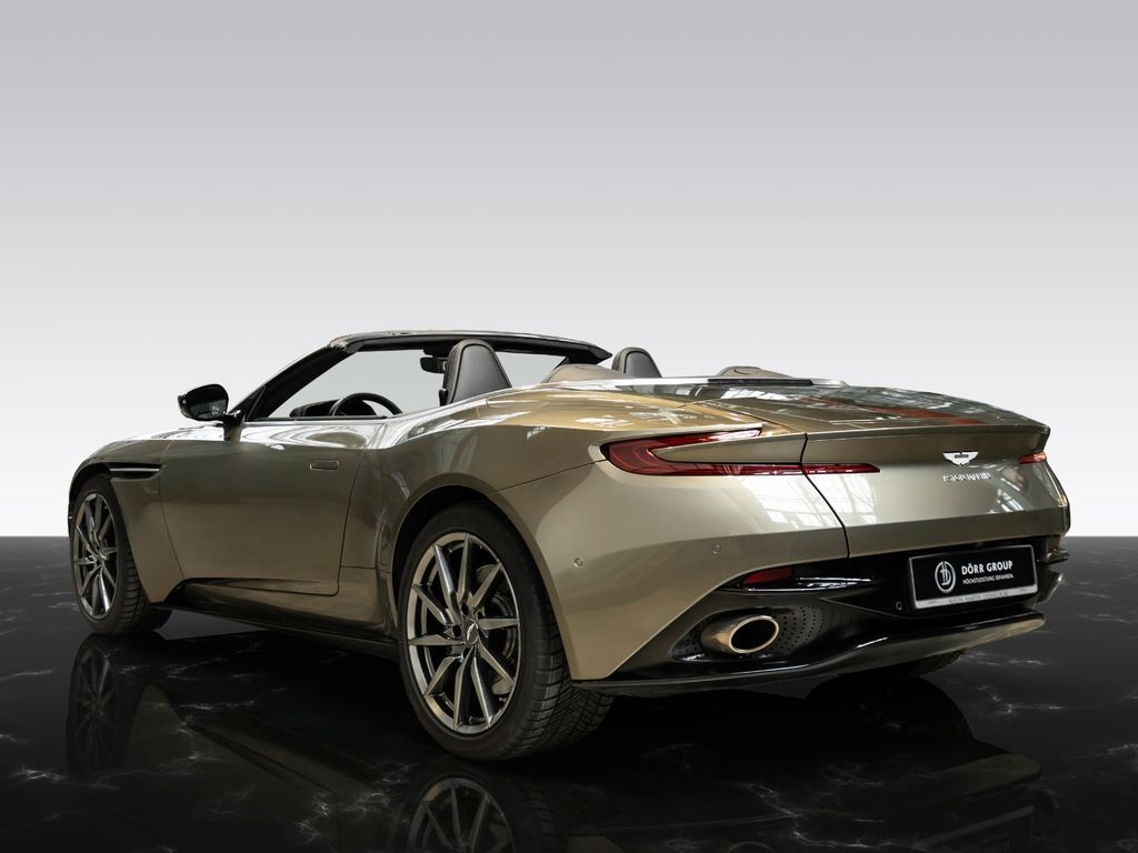 Aston Martin DB11 2018