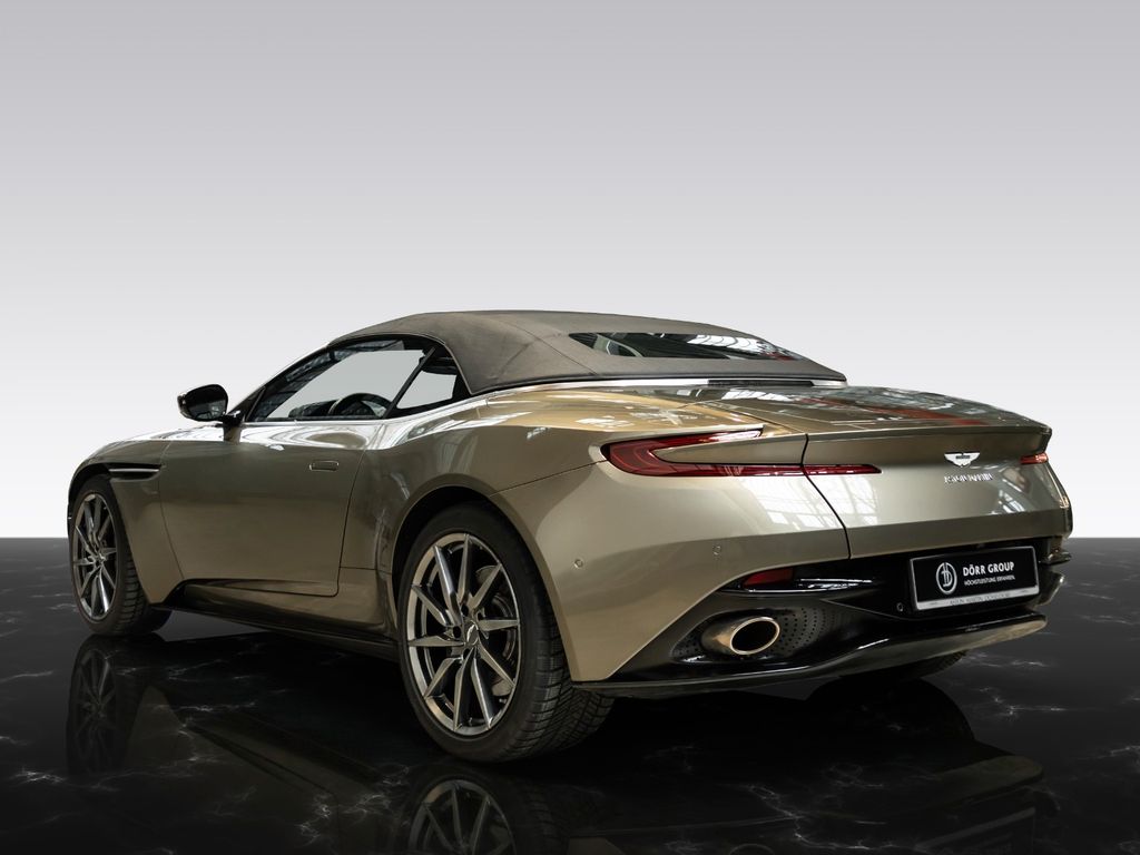 Aston Martin DB11 2018