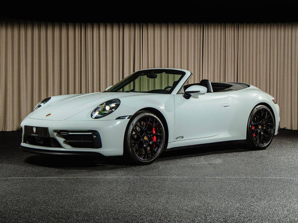 Porsche 992 2021