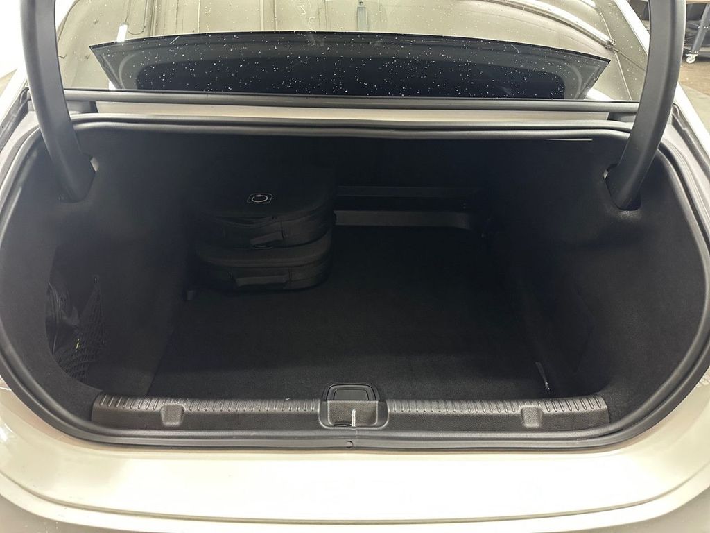 Mercedes-Benz EQE 2023