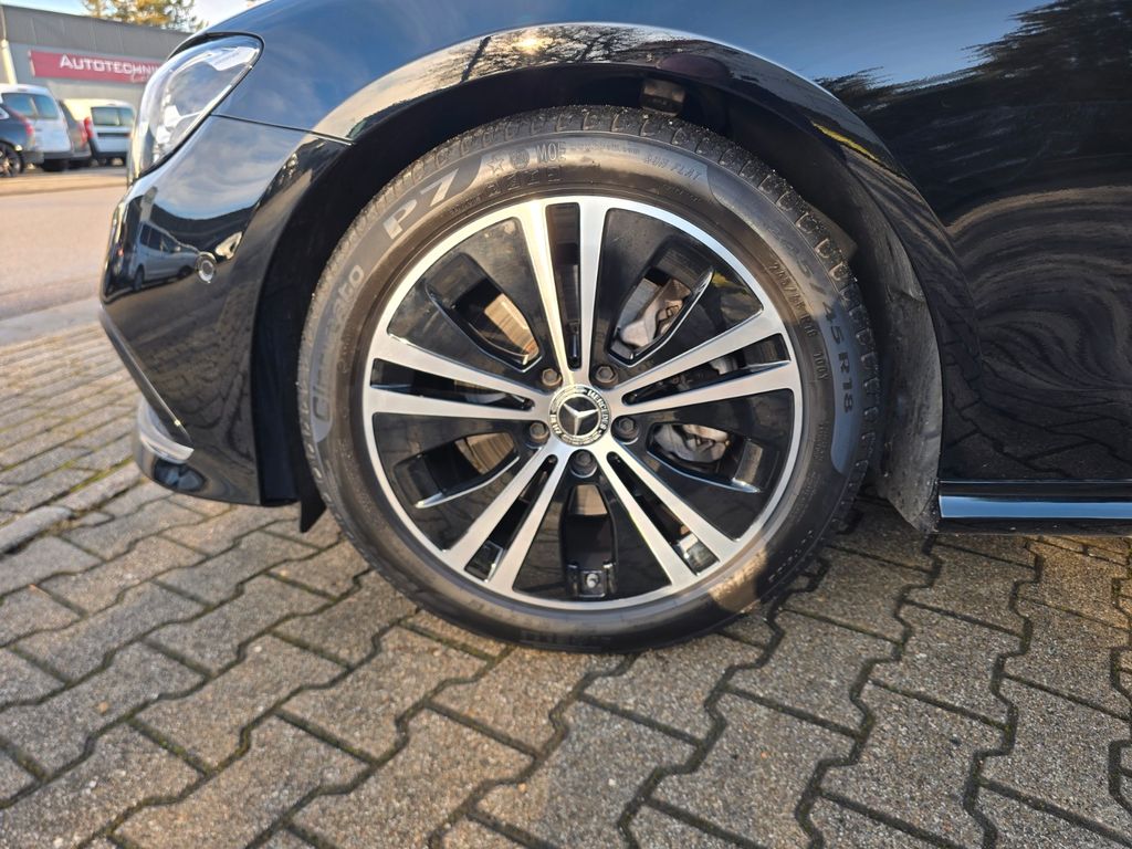 Mercedes-Benz E 200 2021
