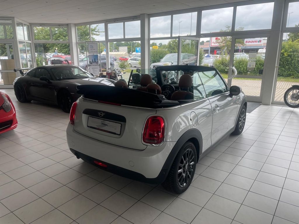 MINI ONE 2019