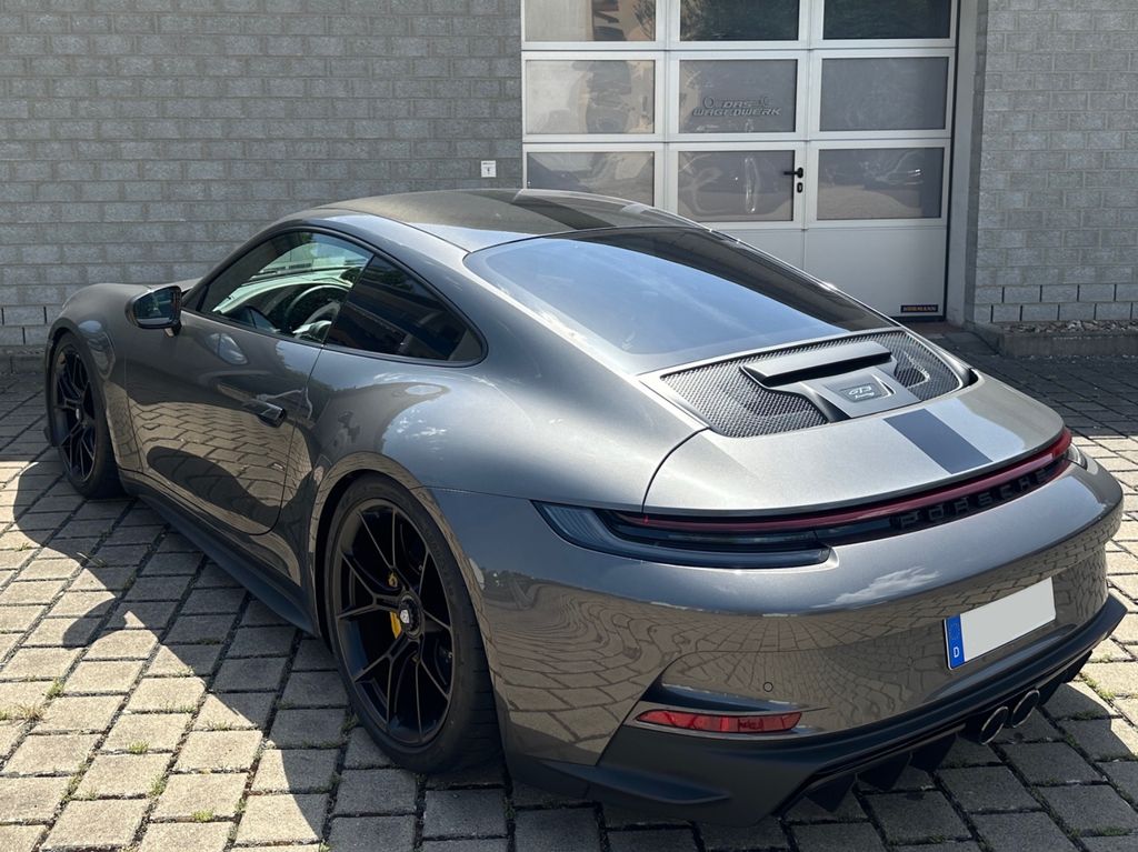 Porsche 992 2022