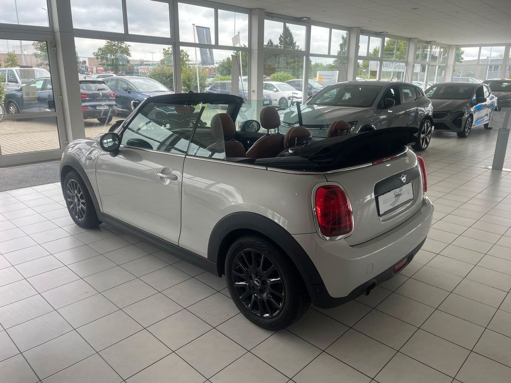 MINI ONE 2019