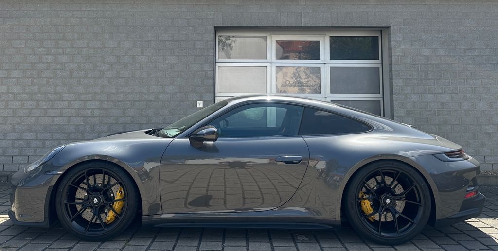 Porsche 992 2022