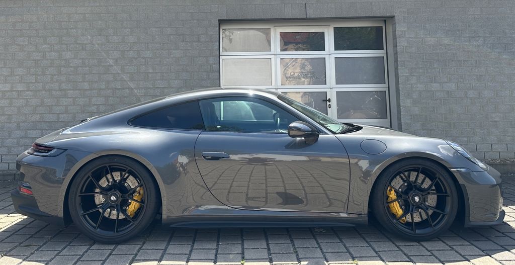 Porsche 992 2022
