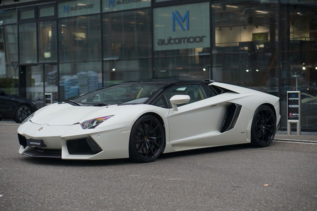 Lamborghini Aventador 2014