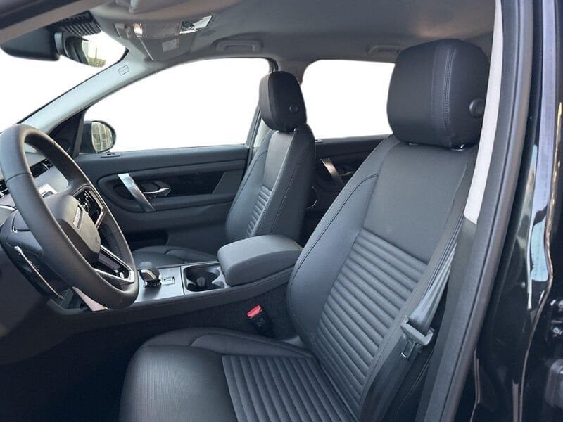 Land Rover Discovery Sport 2024