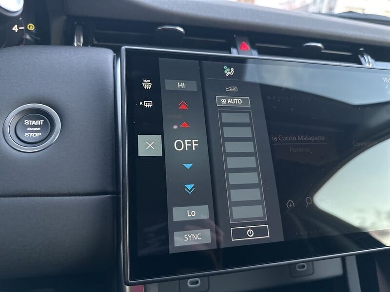 Land Rover Discovery Sport 2024