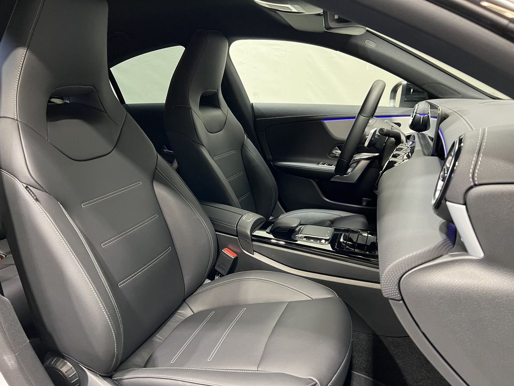 Mercedes-Benz CLA 220 2023