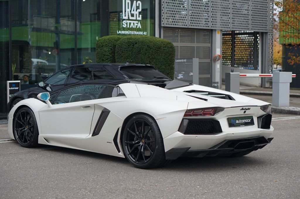 Lamborghini Aventador 2014