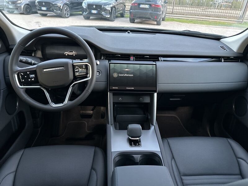 Land Rover Discovery Sport 2024