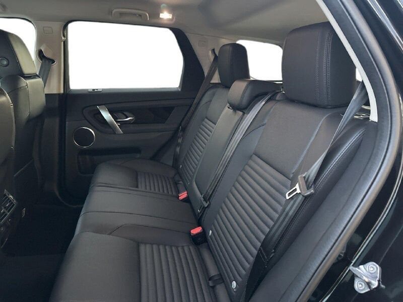 Land Rover Discovery Sport 2024