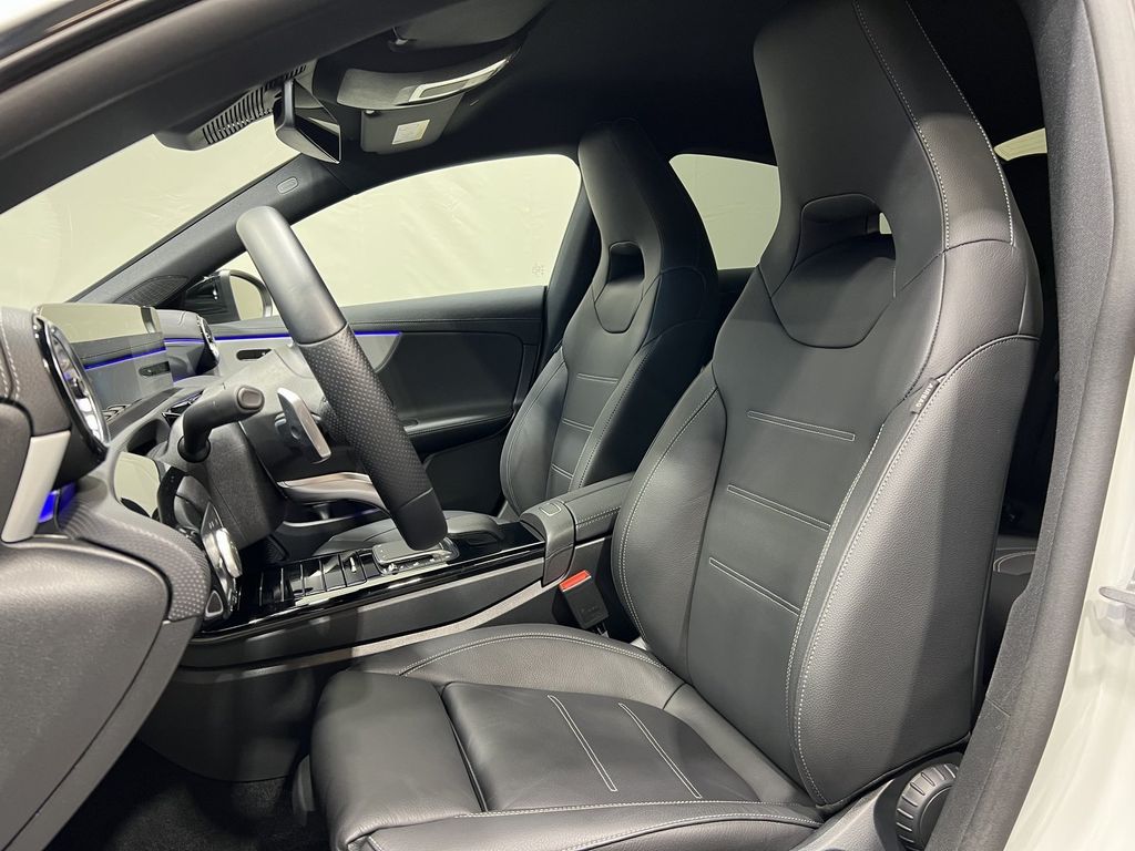 Mercedes-Benz CLA 220 2023