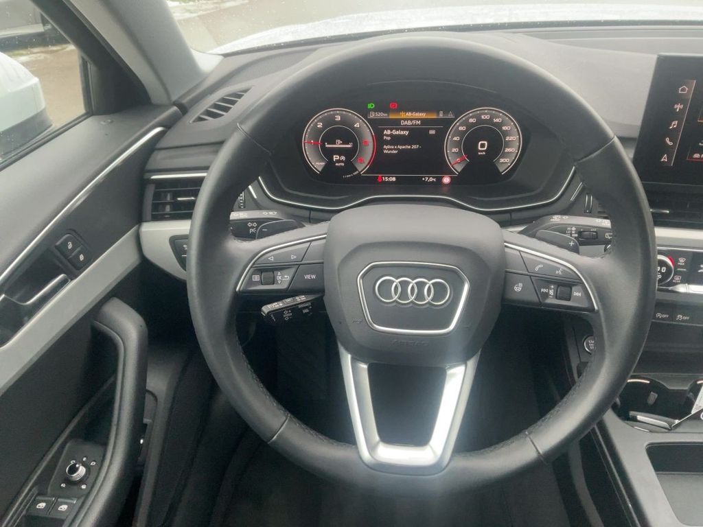 Audi A4 2023
