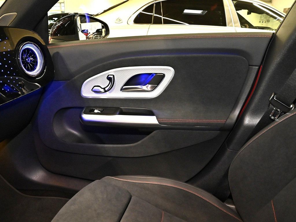 Mercedes-Benz CLA 250 2026