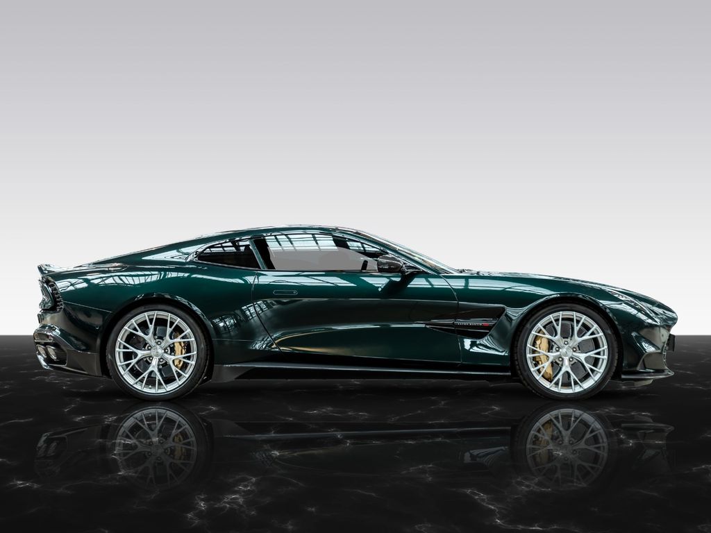 Aston Martin Vanquish 2025
