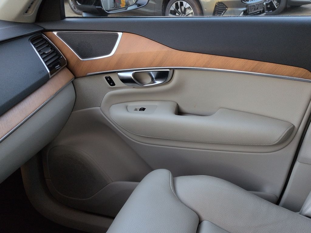 Volvo XC90 2021
